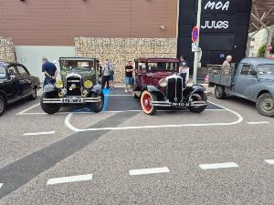 rassemblement voitures anciennes et autres