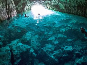 La grotte bleue par Morgiou 
