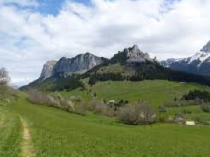 Du lac de la Beunaz  au Mont Bnand