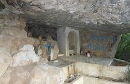  Grotte de la vierge et grotte des ermites
