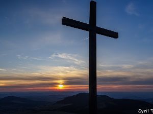 Coucher et lever de soleil au mont Mzenc