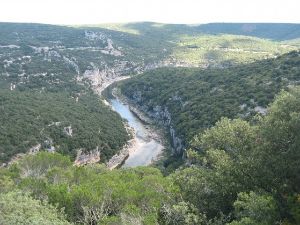   Aiguze et les Rochers de Castelviel