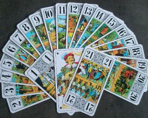 Tarot a cinq ou  six  avec un mort tournant 