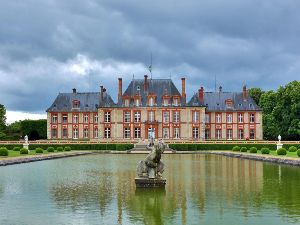 Chateau de breteuil 